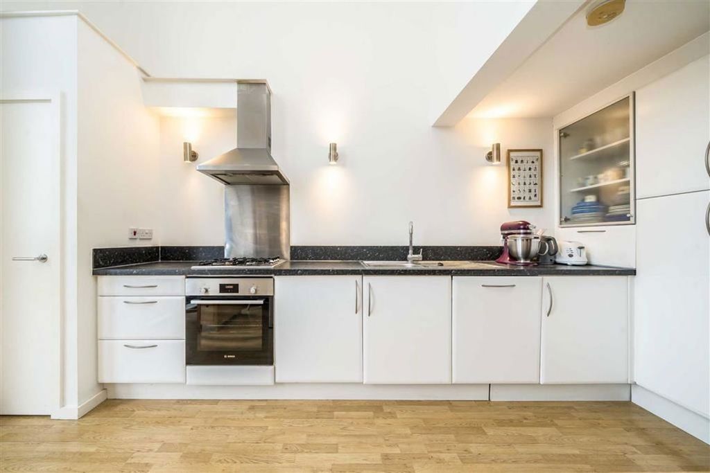 Property photo 3 of 5