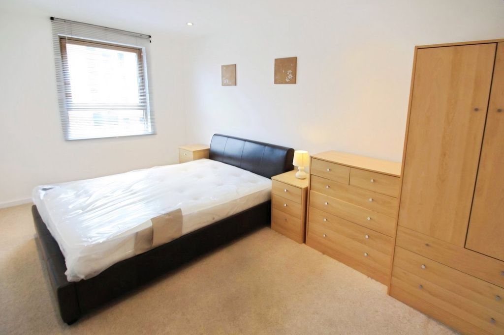 Property photo 3 of 6 Picture No. 12