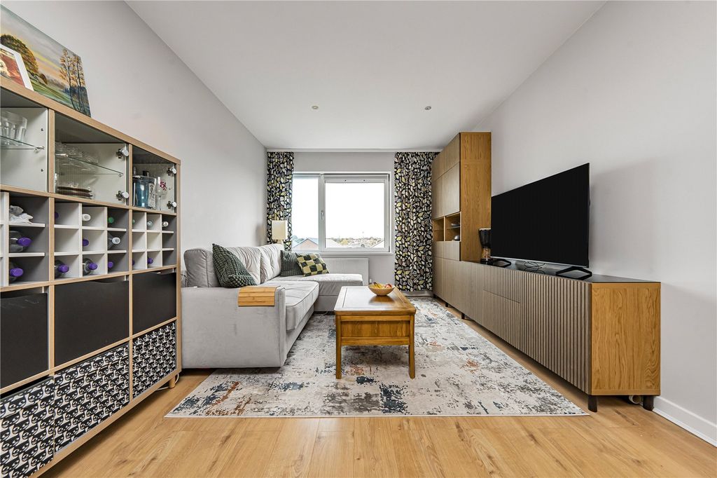 Property photo 2 of 12 Picture No. 09