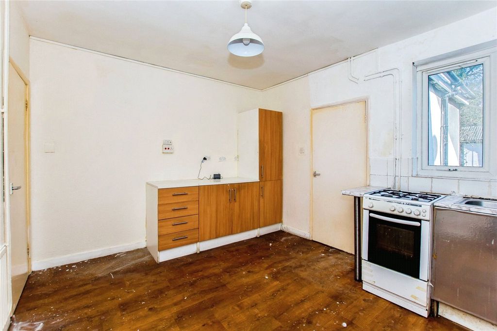 Property photo 2 of 13 Picture No. 02