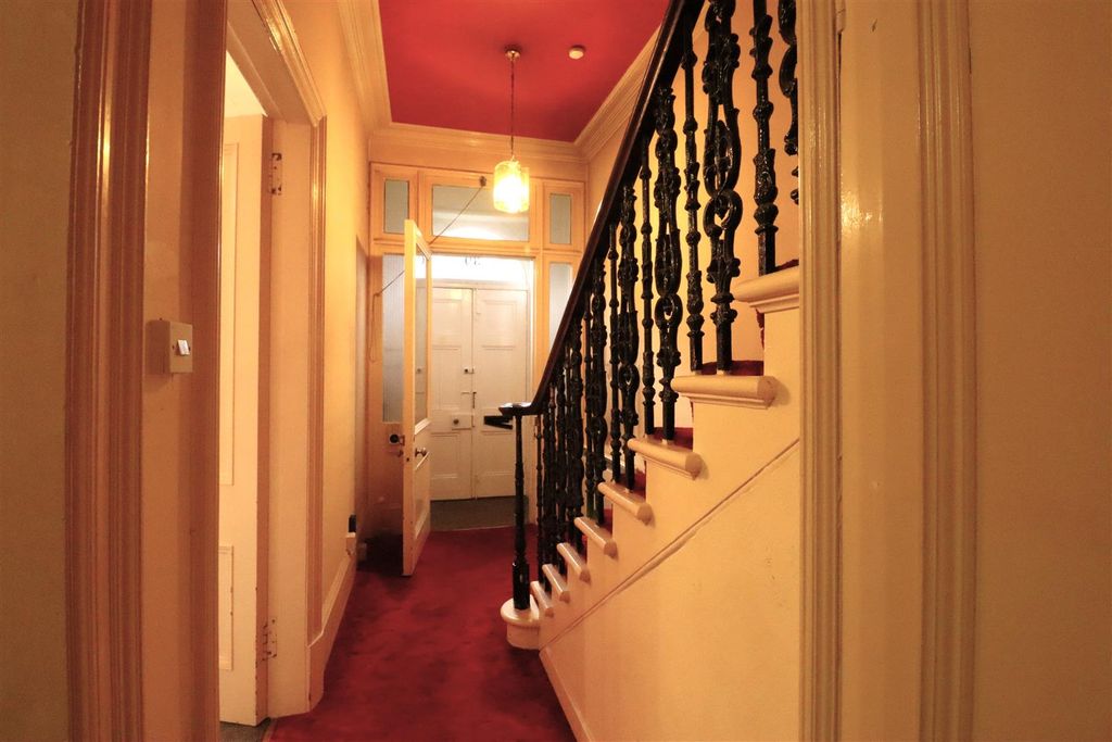 Property photo 3 of 34 Hall.Jpg