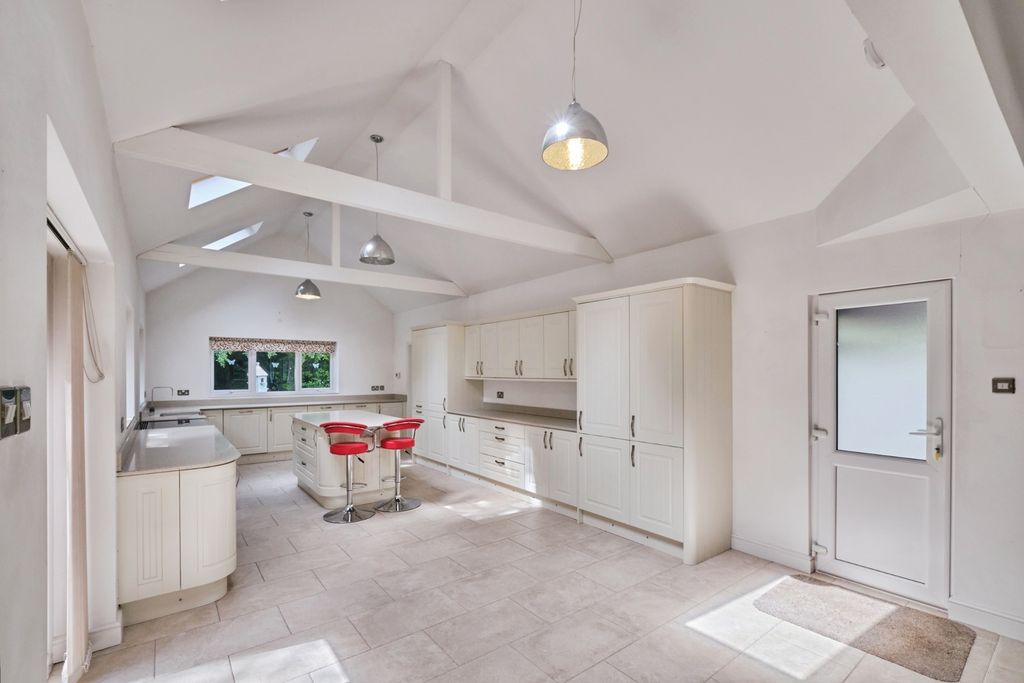 Additional image 14 of 4 bed bungalow for saleStowe Hill Gardens, Lichfield, Staffordshire WS13
