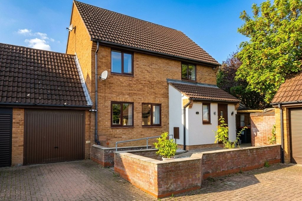 Property photo 1 of 21 Picture No. 16