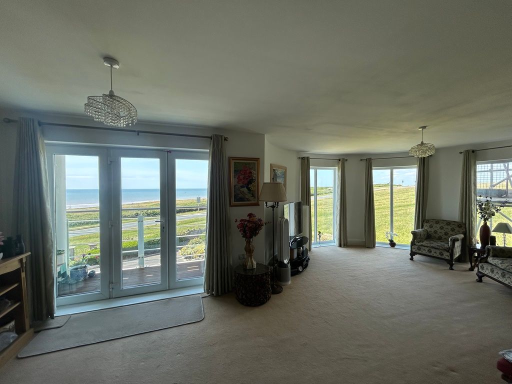 Property photo 3 of 27