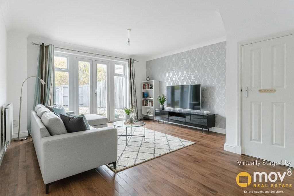 Property photo 2 of 23