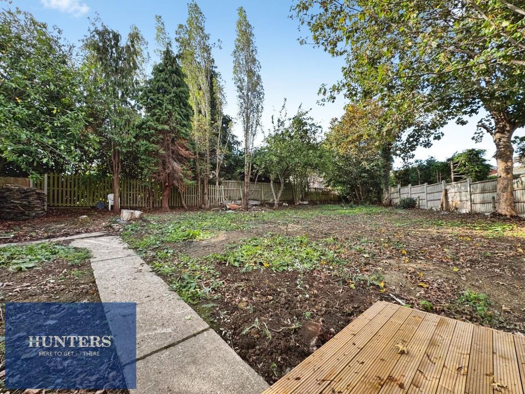 Property photo 2 of 18 Rear Garden 02.Jpeg