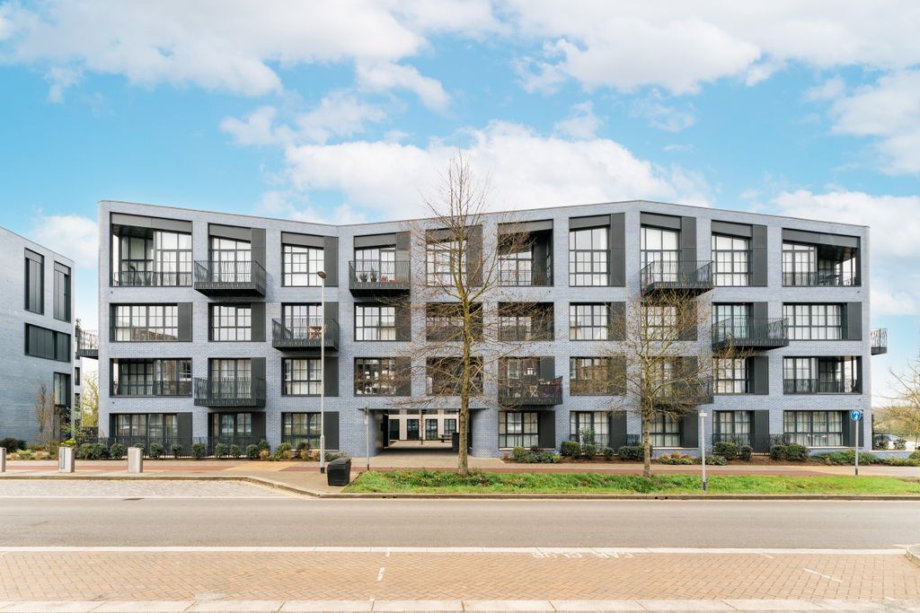 Property photo 1 of 24 331 Turing Way, Eddington (1).Jpg