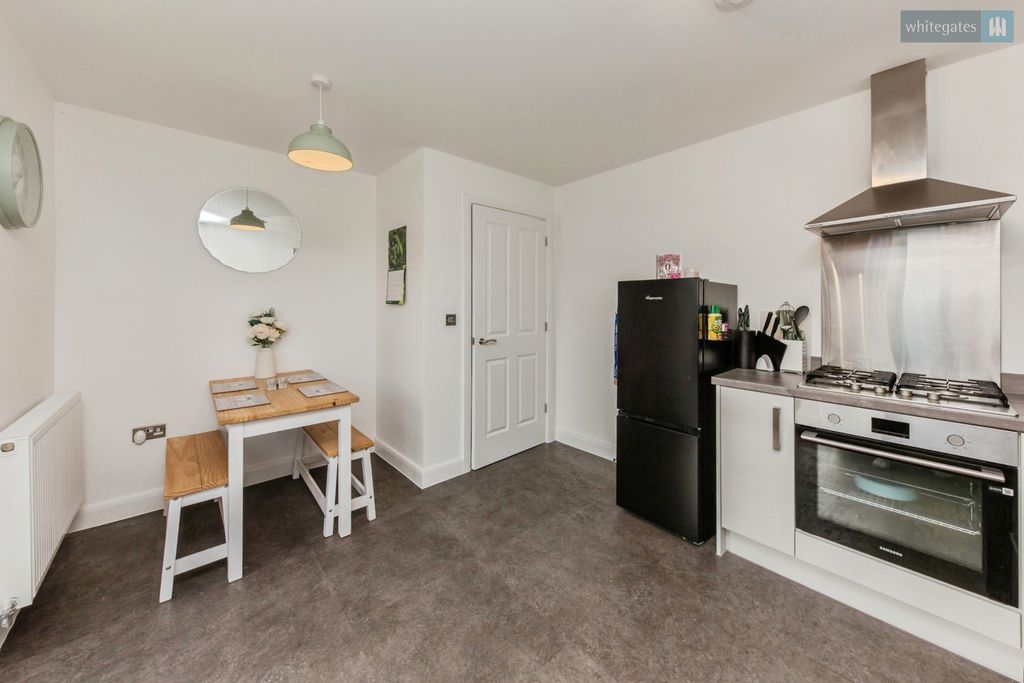 Property photo 3 of 19 Pbox-Img.Jpg