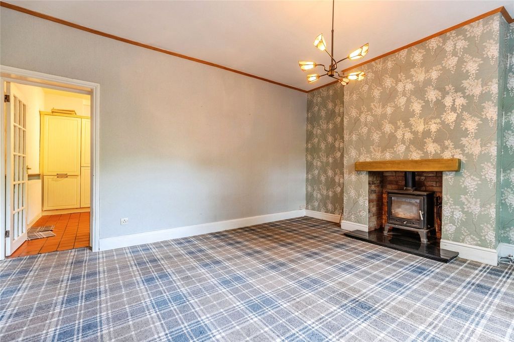 Property photo 2 of 19 Picture No. 23