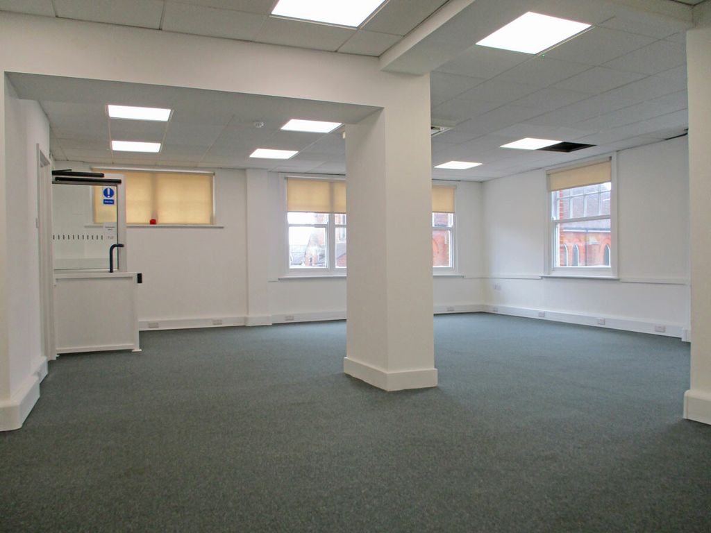 Property photo 2 of 4 Ground Floor 46, Heathfield