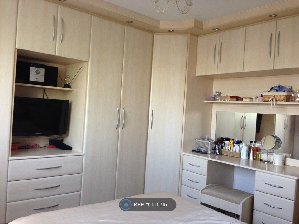 Property photo 2 of 12 Bedroom