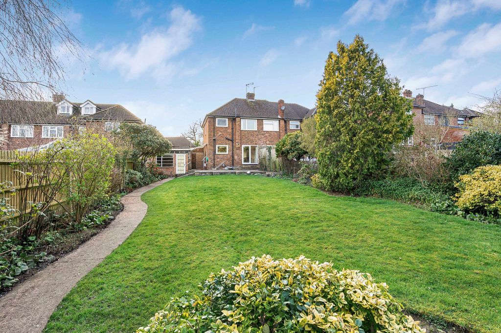 Property photo 2 of 20