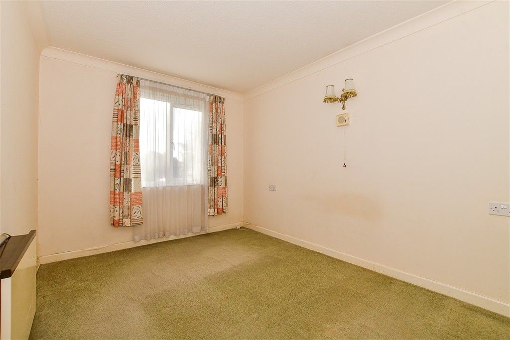 Property photo 3 of 13 Bedroom