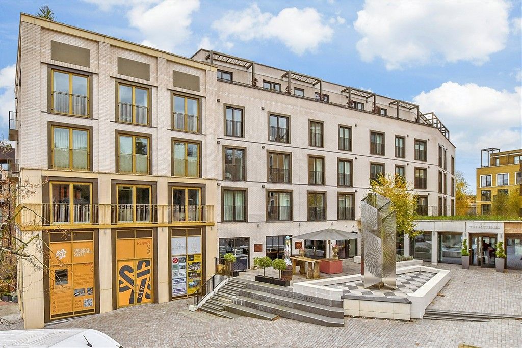 Property photo 1 of 11 External (Web)