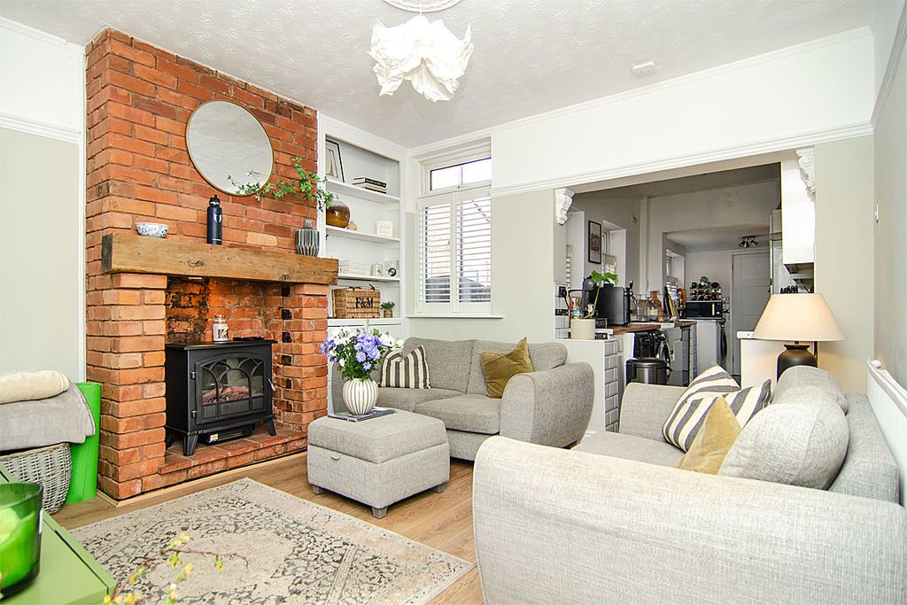 Property photo 2 of 18 Photo 3