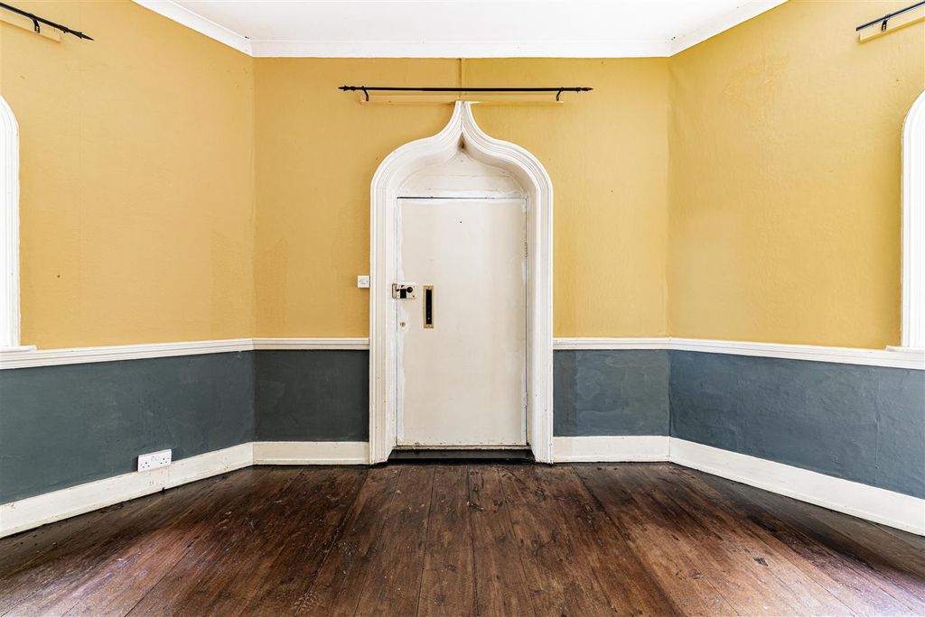 Property photo 3 of 24 L J Imaging-2.Jpg