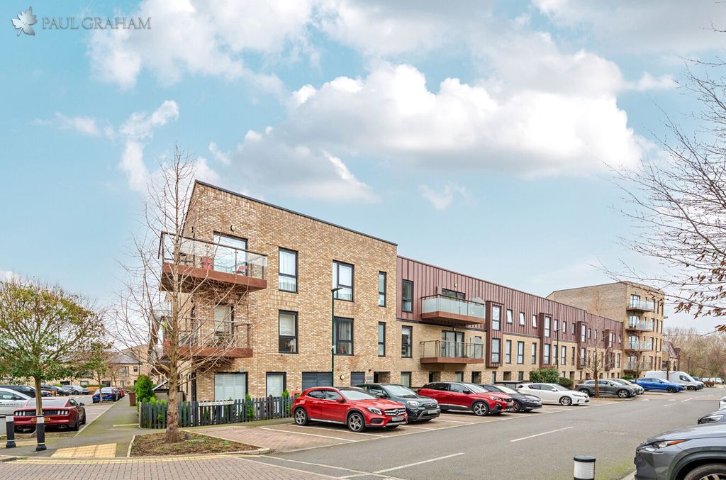 Property photo 1 of 12 c6F965Eb-Bb9F-4937-8A5B-12737Eb4214B