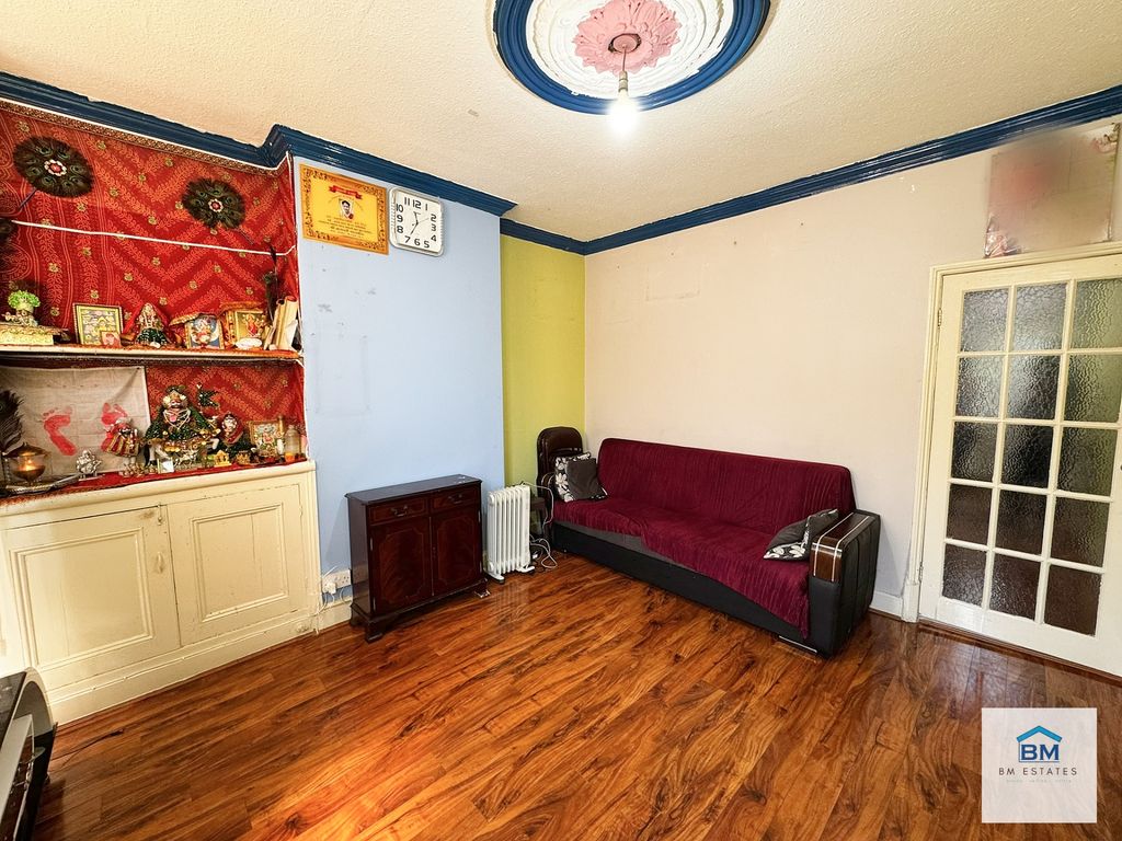 Property photo 2 of 7 Photo 7