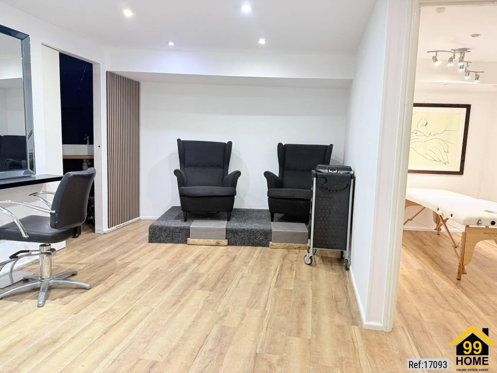 Property photo 1 of 10 Photo 0