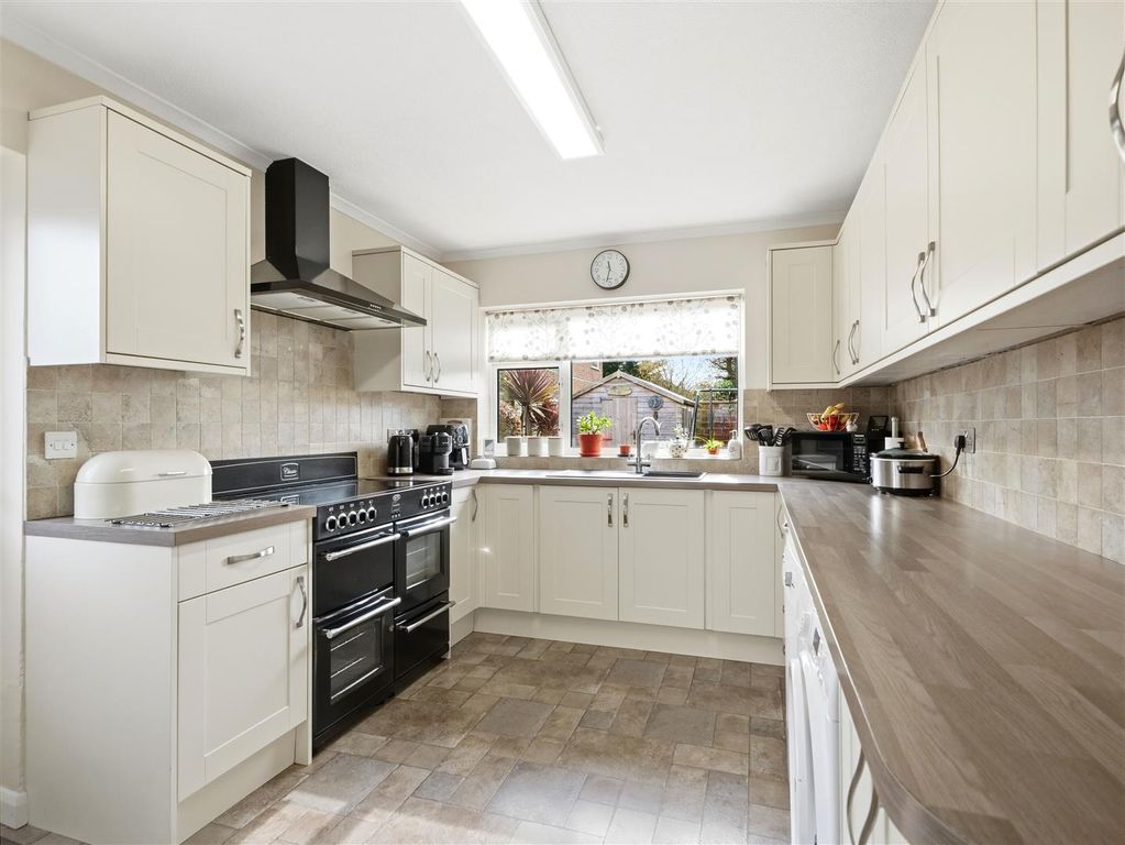 Property photo 3 of 28 3