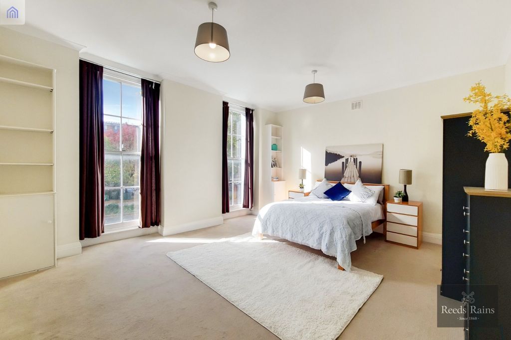 Property photo 2 of 14 Picture No. 05