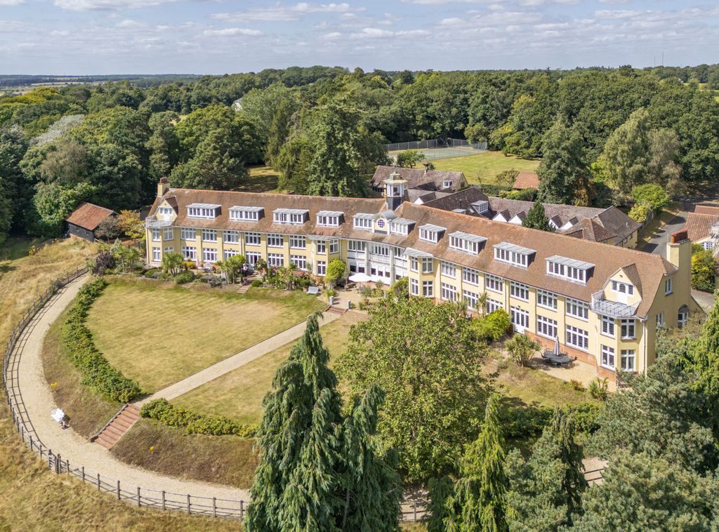 Property photo 2 of 42 Dji_0268