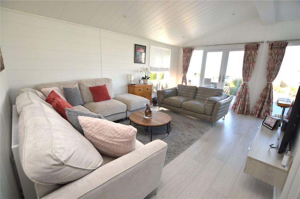 Property photo 2 of 13 Picture No. 07