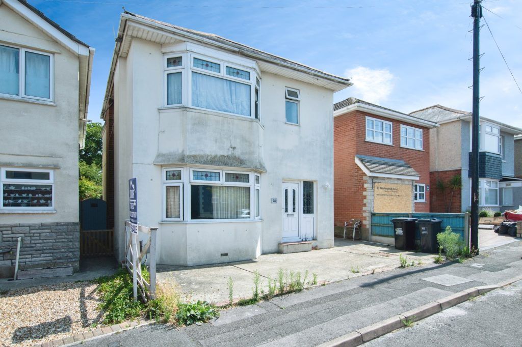 Property photo 1 of 20