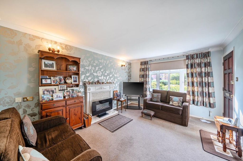 Property photo 2 of 8 Davidson Frost-Wellings, Dfw, Cherchefelle Mews, H