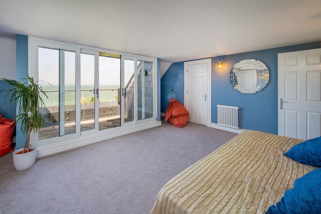 Additional image 14 of 7 bed detached house for saleYarmouth, Isle Of Wight PO41