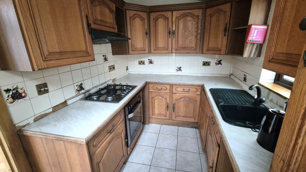 Additional image 7 of 3 bed semi-detached house for saleHay Lane, Kingsbury NW9