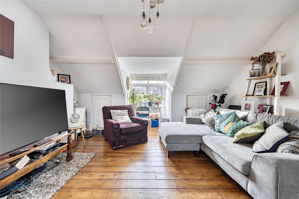 Property photo 3 of 20 Picture No. 06