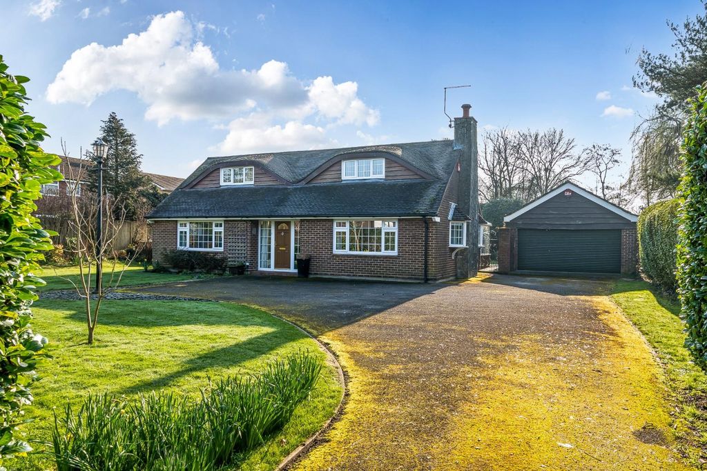 Property photo 1 of 18 1-69A960F98c60B-1406450-20-69A81E6A99814-1.Jpg