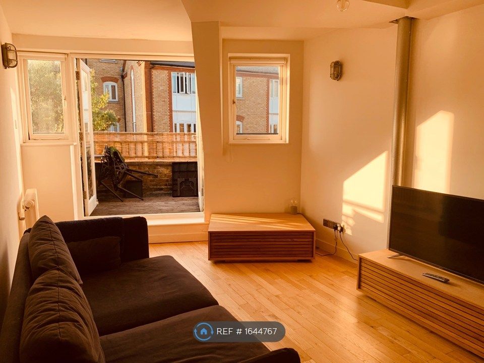 Property photo 3 of 17