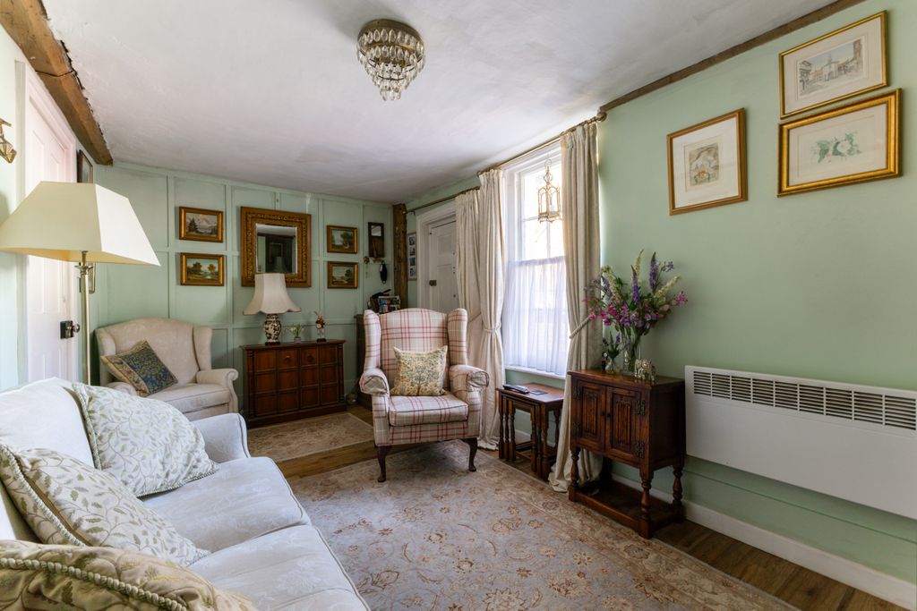 Property photo 3 of 13