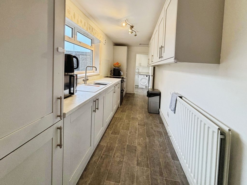 Property photo 3 of 16 Pbox-Img.Jpeg