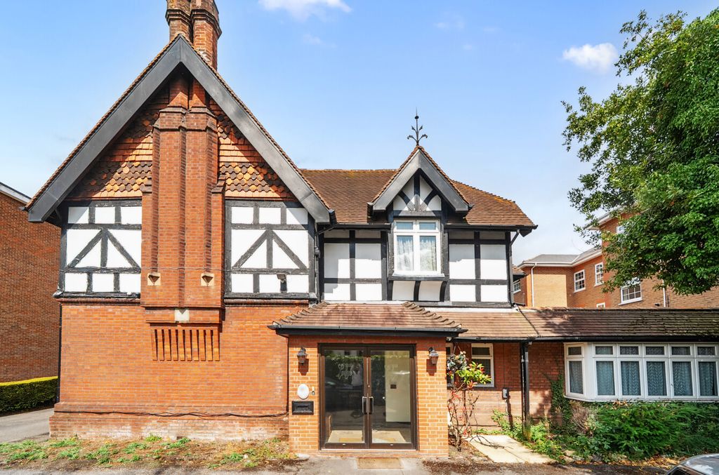 Additional image 12 of 7 bed detached house for saleWinn Road, Southampton, Hampshire SO17