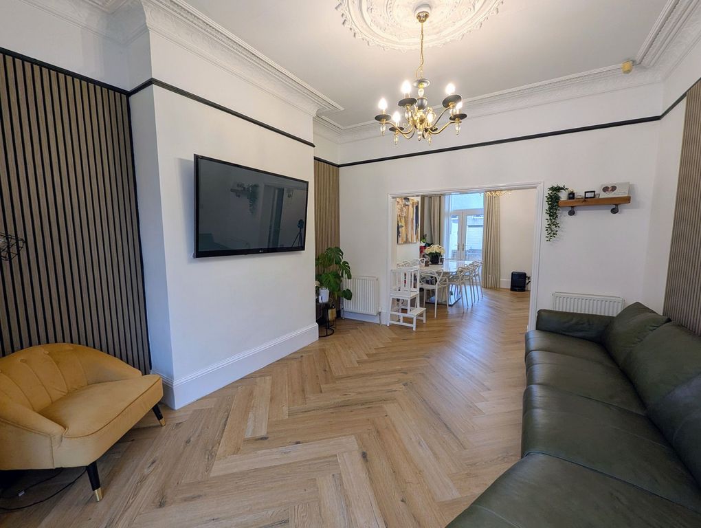 Property photo 2 of 24