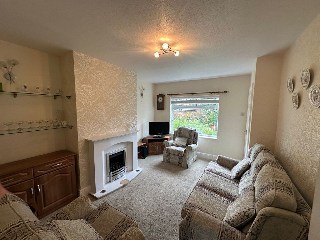 Property photo 3 of 16 Living Room