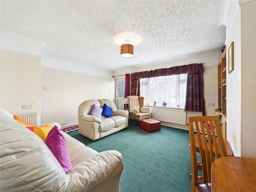 Property photo 3 of 10 Picture No. 06