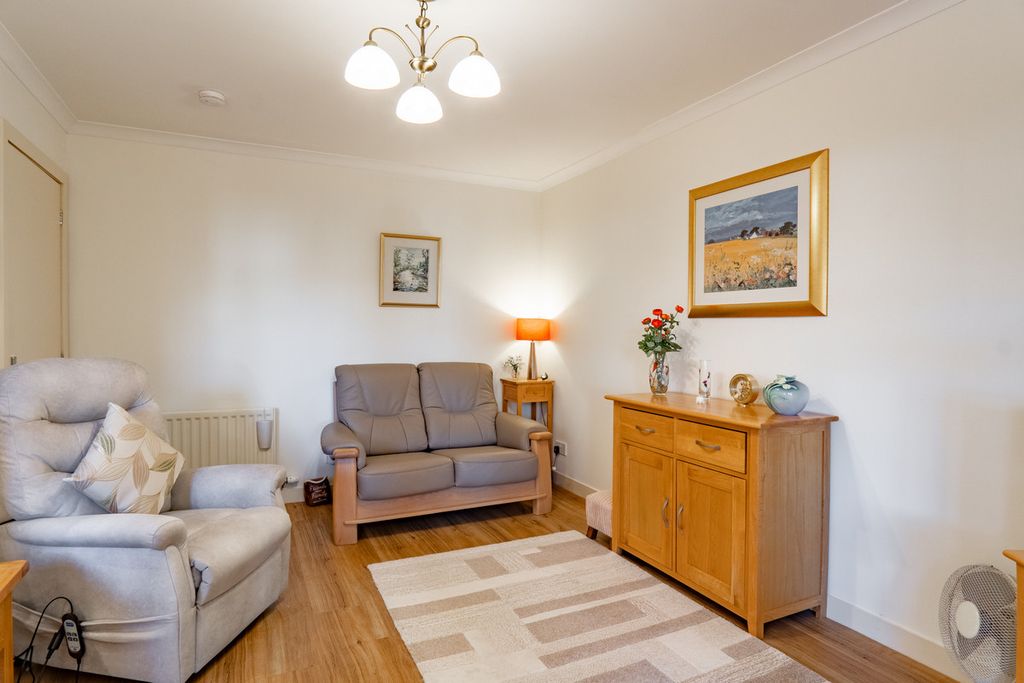 Property photo 3 of 30