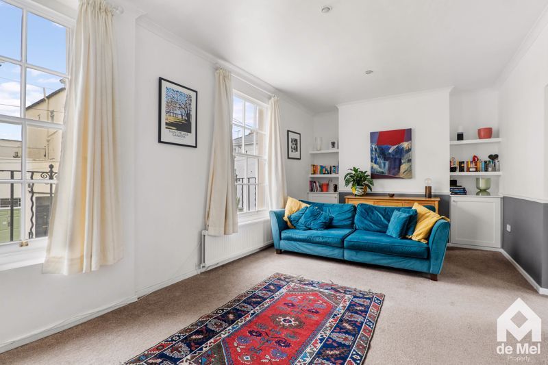 Property photo 3 of 10 Photo 2