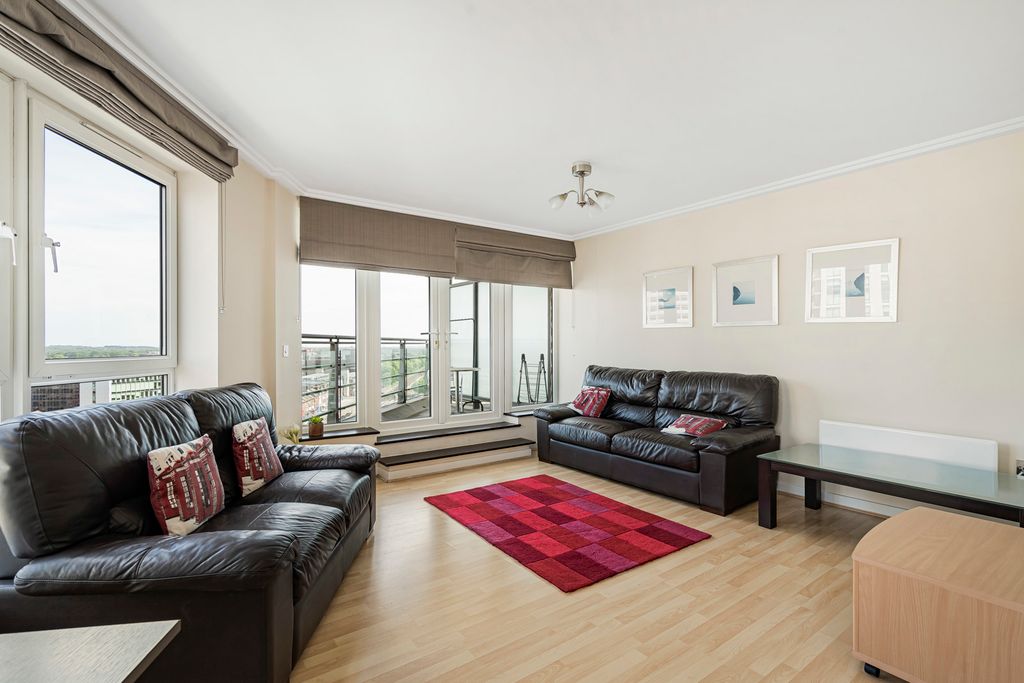 Property photo 2 of 14 Reception Room