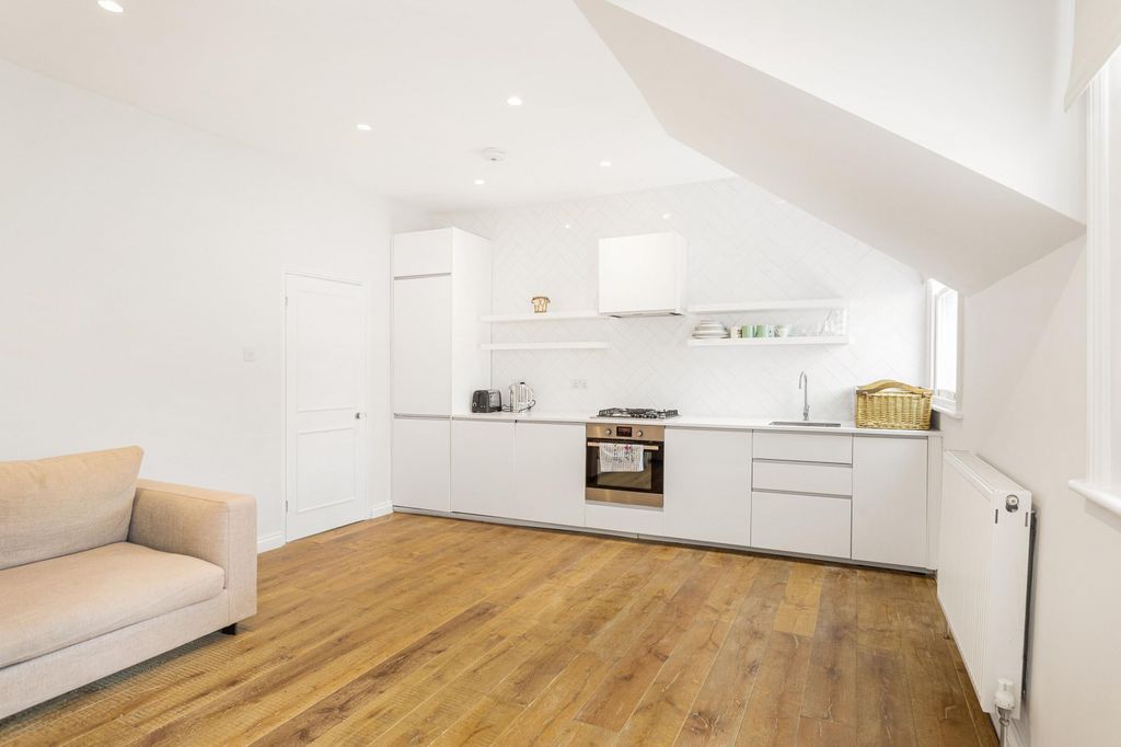 Property photo 2 of 13 Kitchen