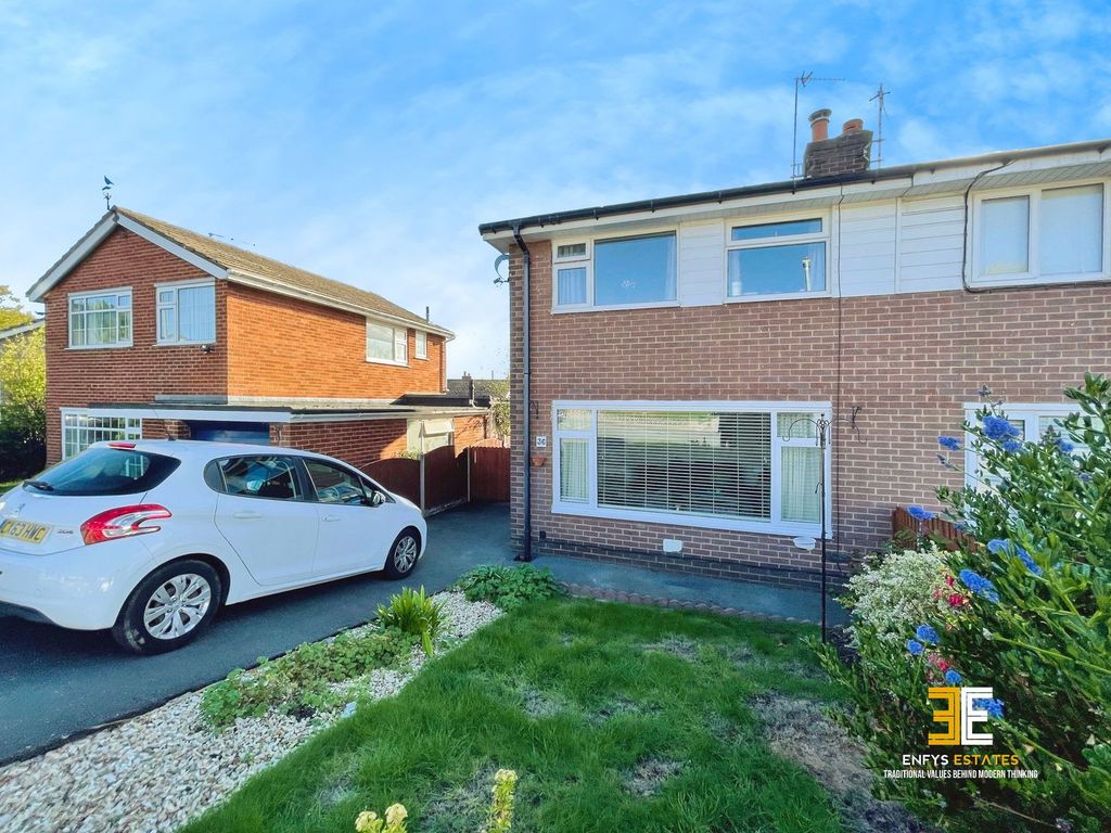 Property photo 1 of 34