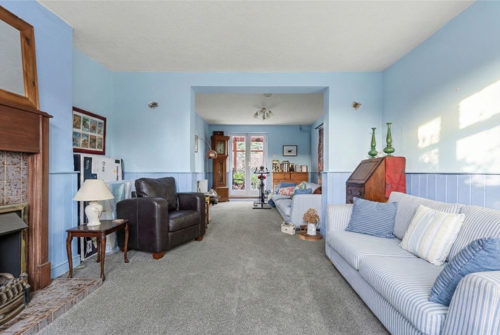 Property photo 3 of 21 Lounge Dining Room