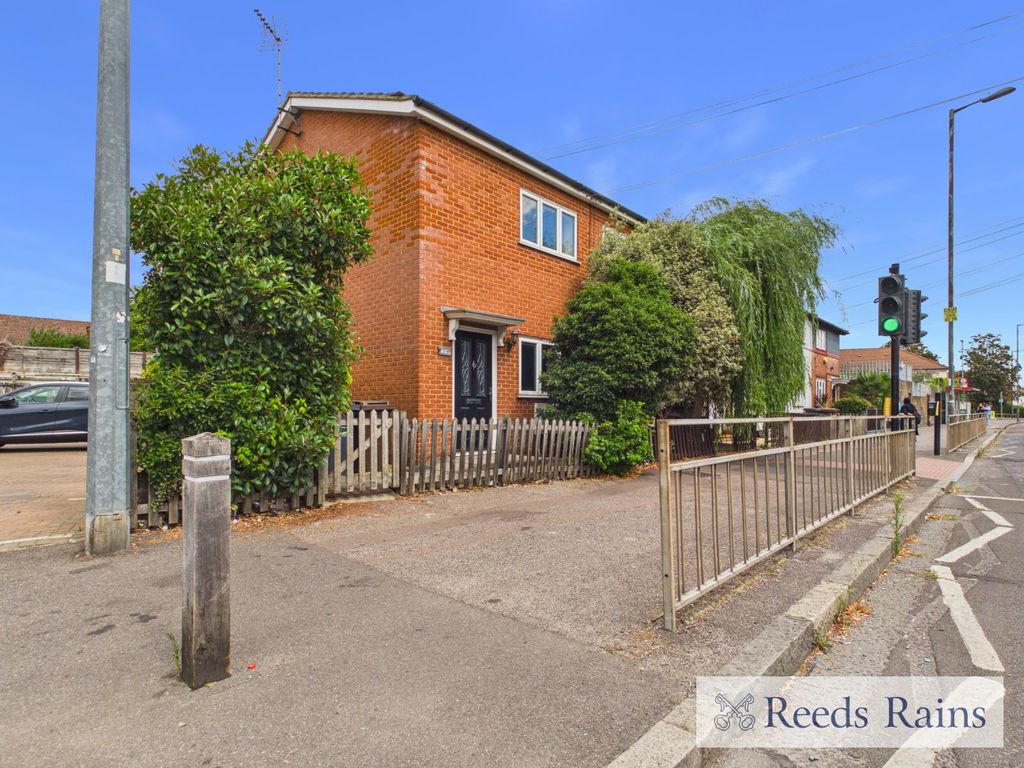 Property photo 1 of 17 Picture No. 16