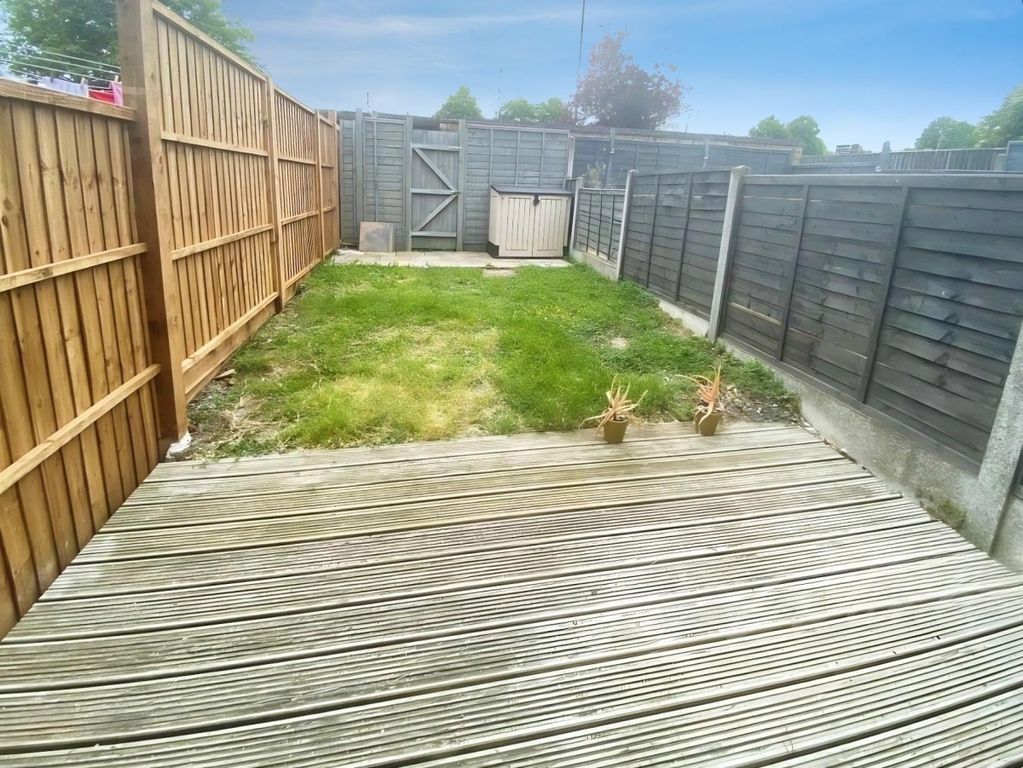 Property photo 3 of 5 Tatsfield Garden