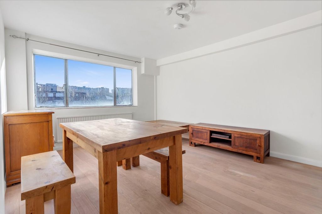 Property photo 2 of 13 Img_5095.Jpg