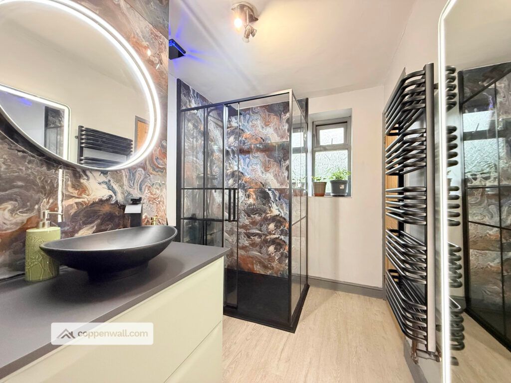 Property photo 1 of 33